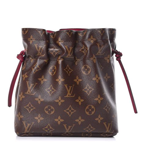 Louis Vuitton noe pouch